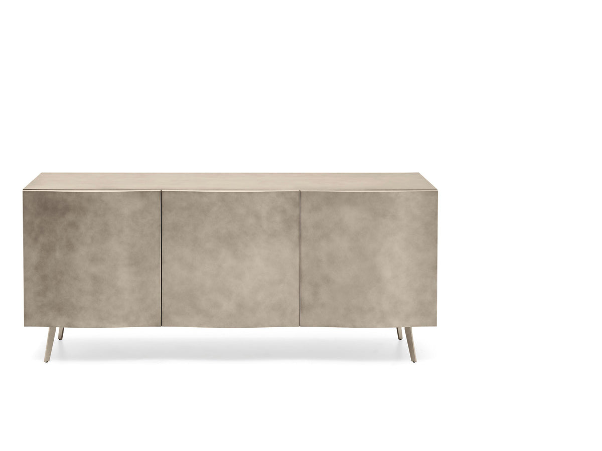 Sinuosa Sideboard - official studio photography