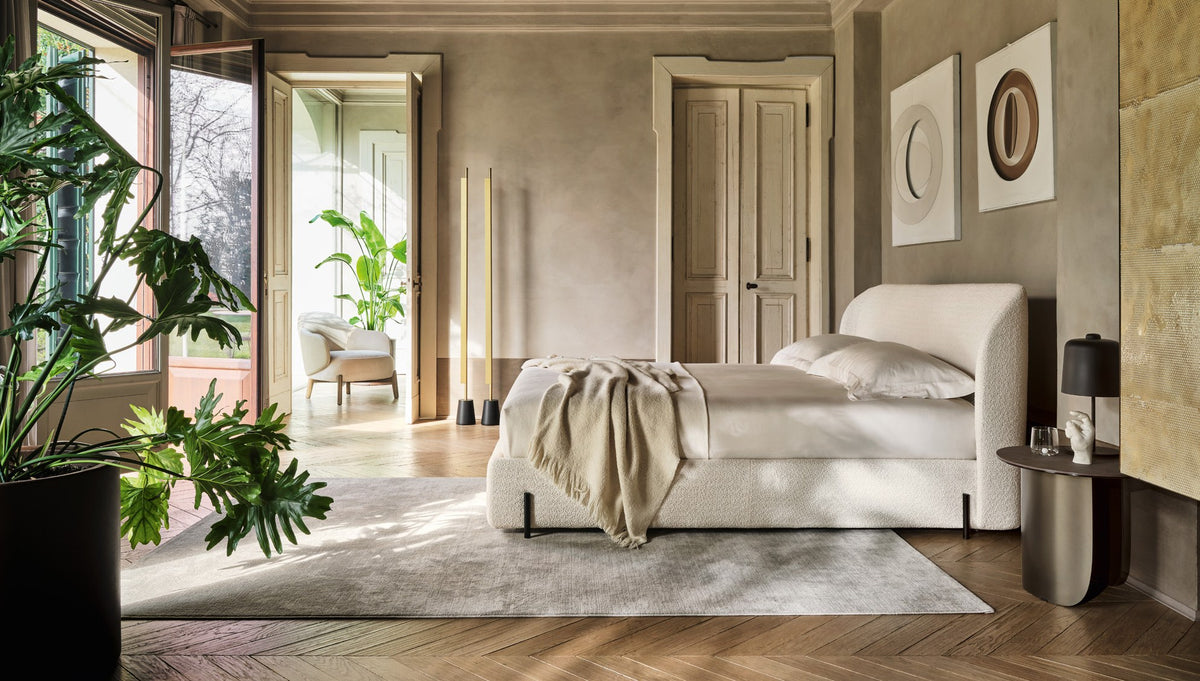 Rendez Vous bed in a room setting